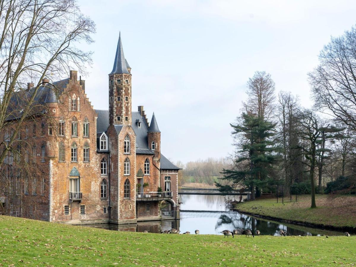 Apartment In Kruibeke At Wissekerke Castle エクステリア 写真